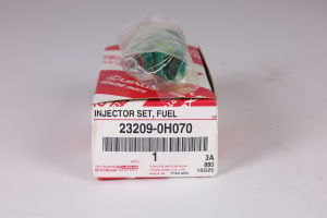 Fuel Injector 23209-0H070 for Toyota WISH