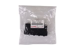 Relay 82641-47020 for Toyota Auris